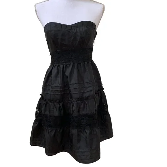 Asos Black Strapless Ruffle Hem Simi Formal Dress Asos Black Strapless Ruffle Hem Simi Formal Dress